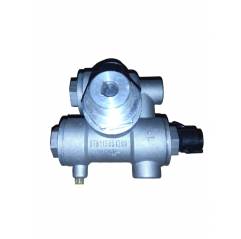 Supapa frana tripla tractor U-650, DISAG39, 31.65.019 UTB - 1