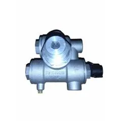 Supapa frana tripla tractor U-650, DISAG39, 31.65.019 UTB - 1